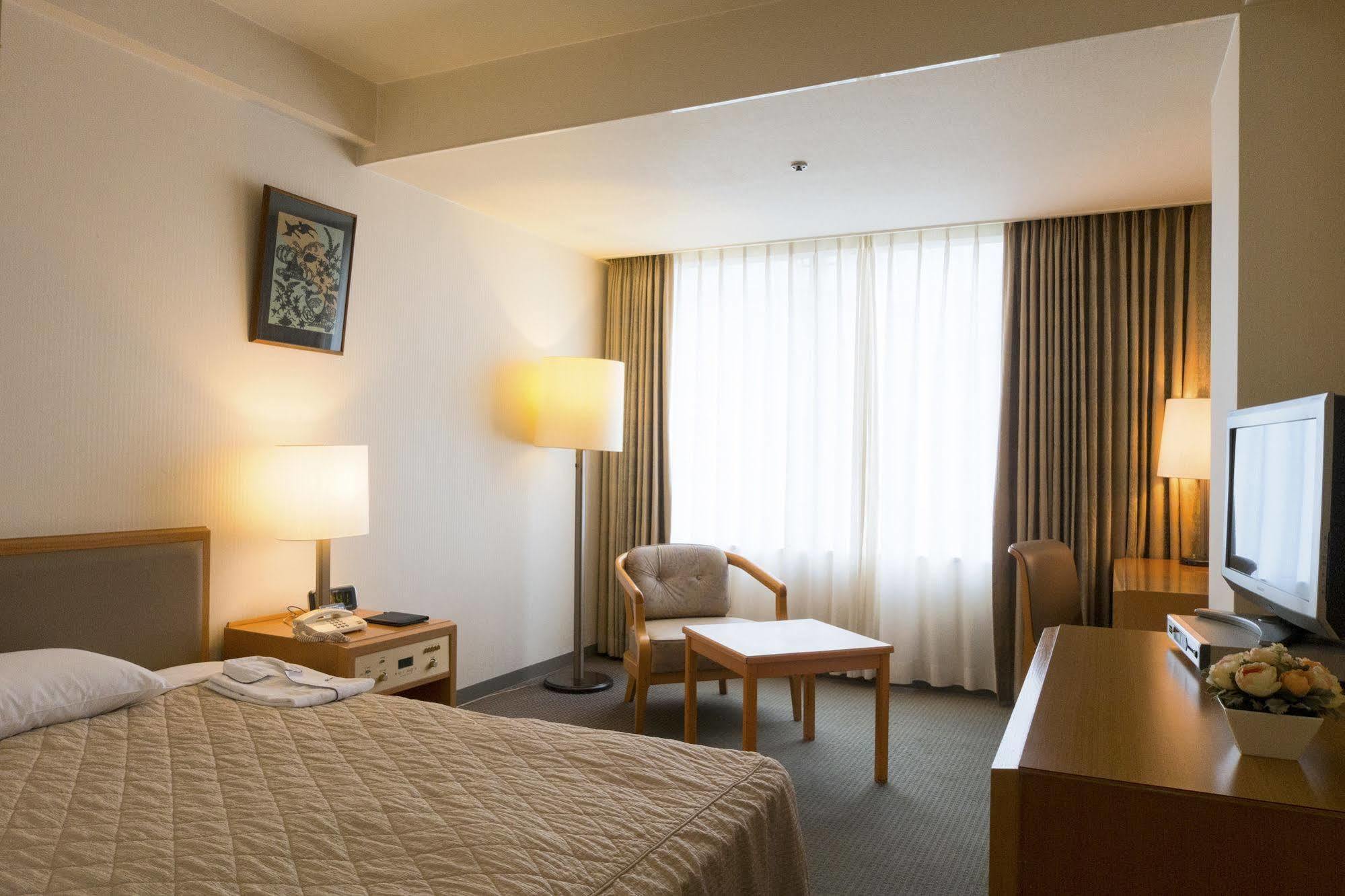 Orion Hotel Naha Buitenkant foto