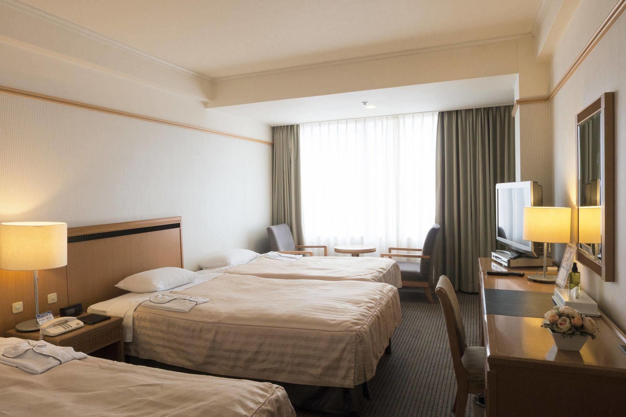 Orion Hotel Naha Buitenkant foto
